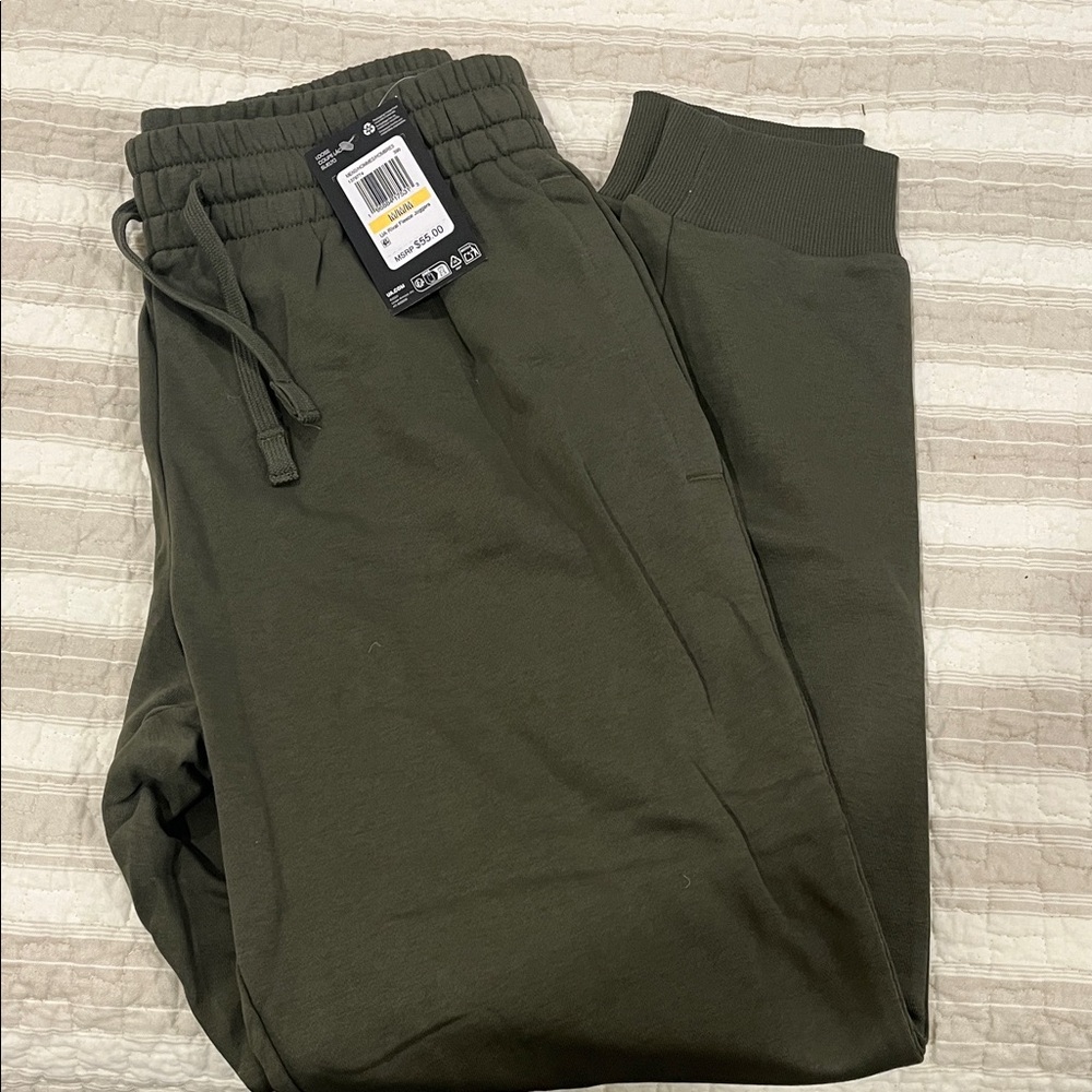 NWT Under Armour Men's Jogger Pants